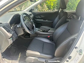 HONDA VEZEL  2020 YEAR 1.5L CVT PIONEER EDITION 2020