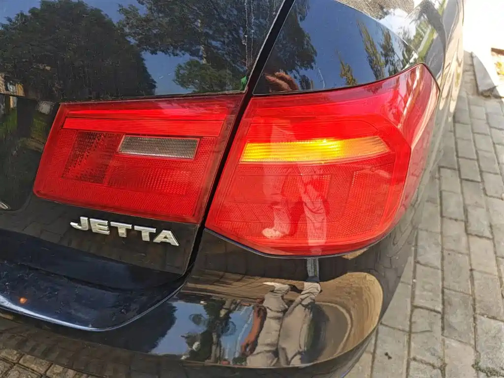 VOLKSWAGEN JETTA 2014