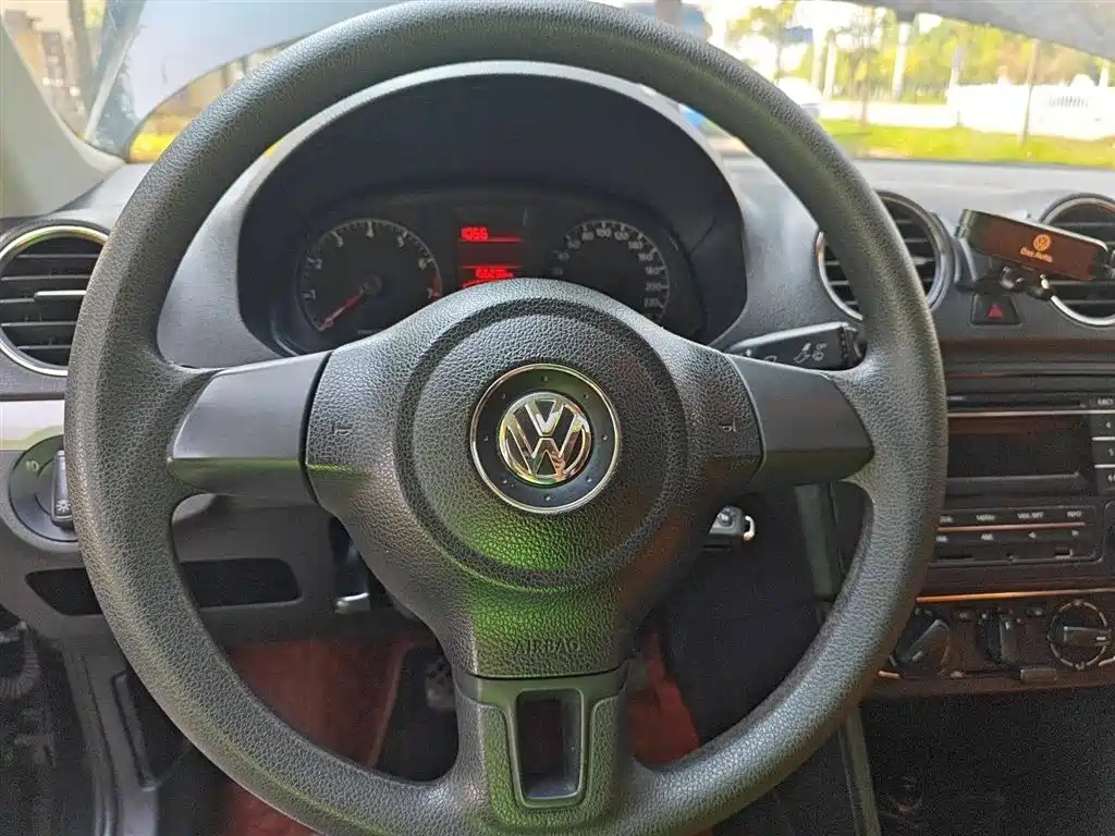 VOLKSWAGEN JETTA 2014