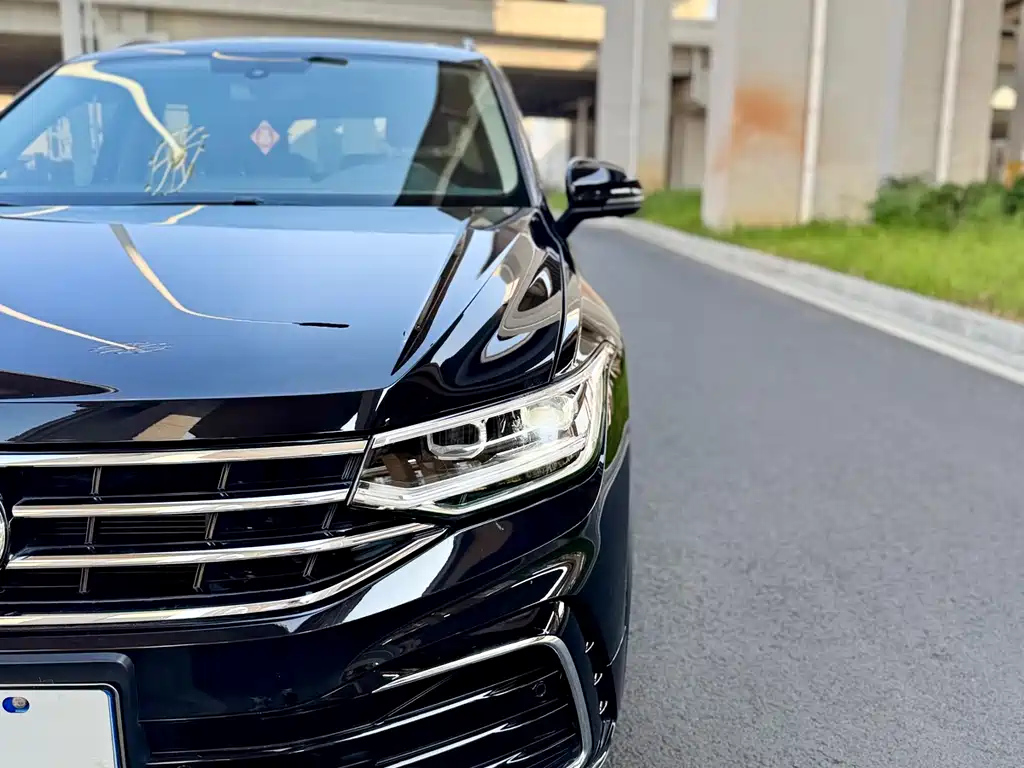 VOLKSWAGEN TIGUAN L 2023