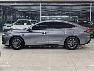 BYD QIN L  2025