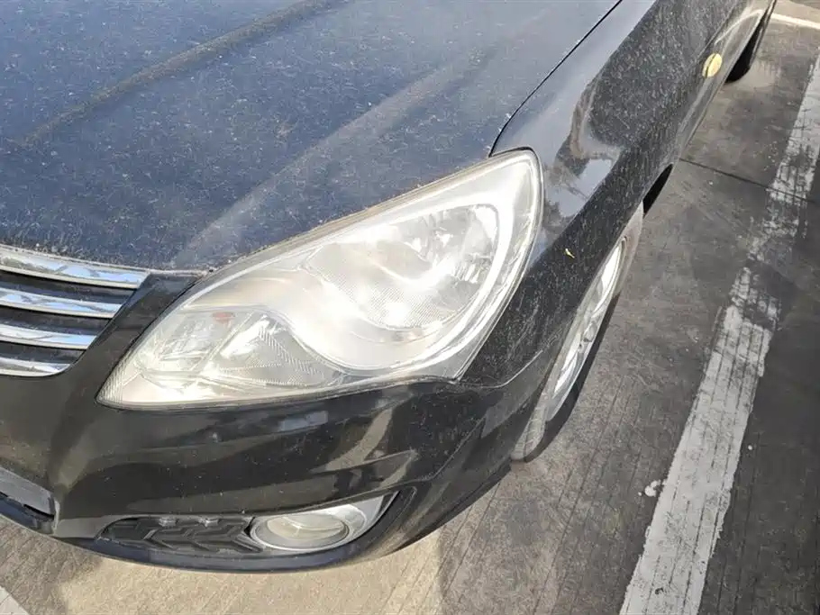 HYUNDAI CELESTA 2015