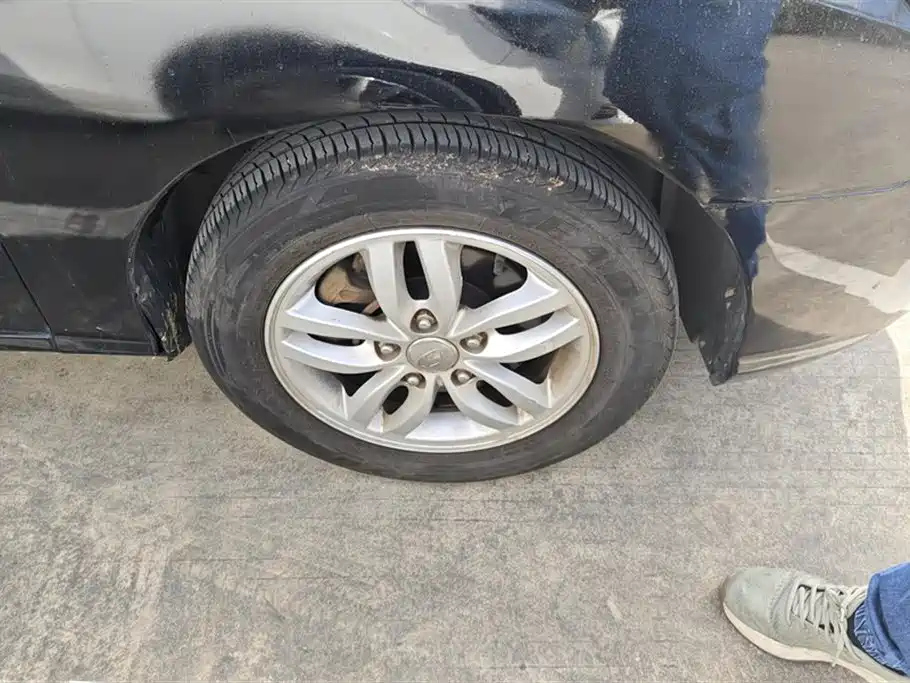 HYUNDAI CELESTA 2015