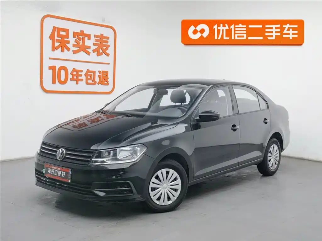 VOLKSWAGEN SANTANA 2019