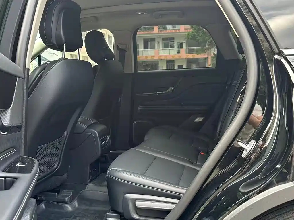 LINCOLN ADVENTURER 2024