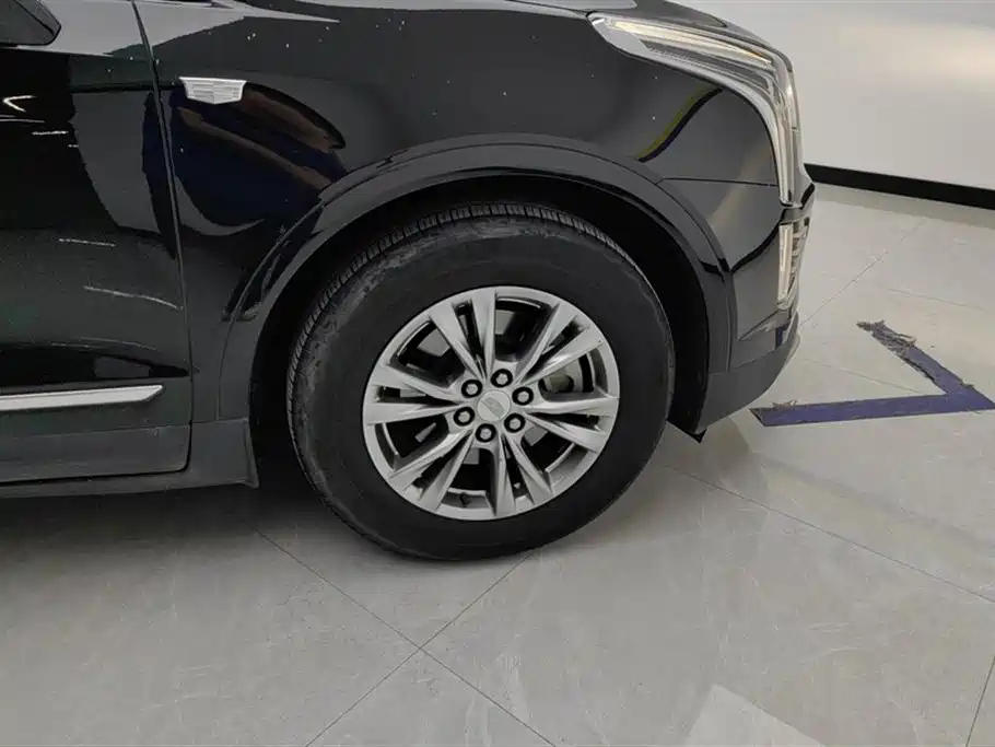 CADILLAC XT5 2020