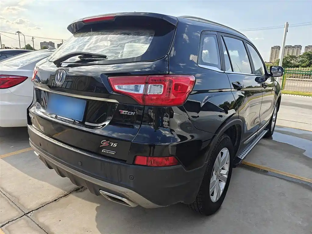 CHANGAN CS75 2016