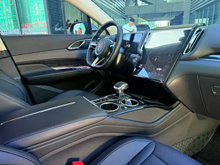 HONGQI HS3 PHEV  2024 YEAR PHEV 115KM  EDITION 2024