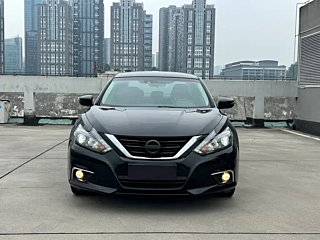 NISSAN TEANA 2018