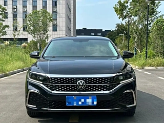 VOLKSWAGEN PASSAT 2023