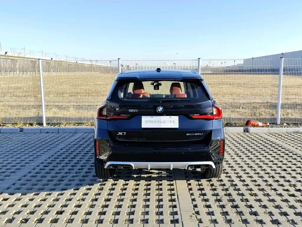 BMW X1 2025