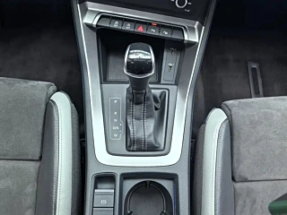 AUDI Q3  2021 YEAR 35 TFSI FASHION DYNAMIC 2021