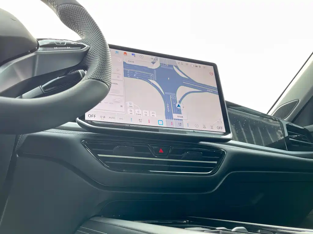 VOLKSWAGEN PASSAT 2025