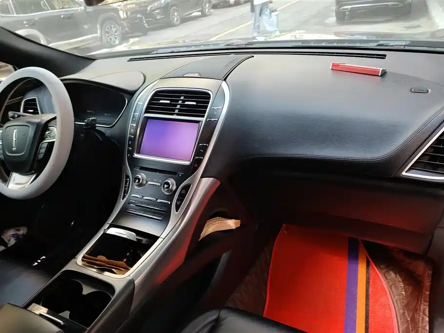 LINCOLN NAVIGATOR IMPORT 2019