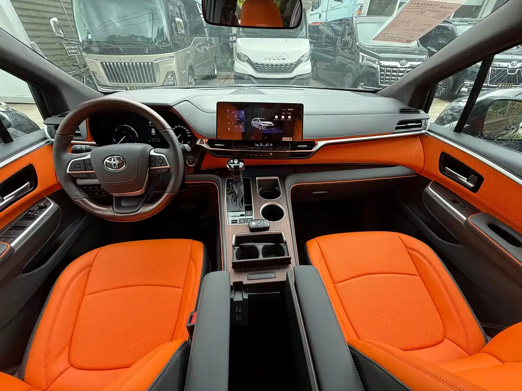 TOYOTA SIENNA SIENNA 2024