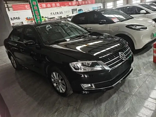 VOLKSWAGEN LAVIDA 2015