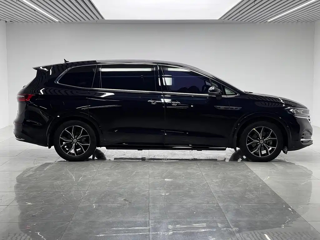 VOLKSWAGEN VILORAN 2020