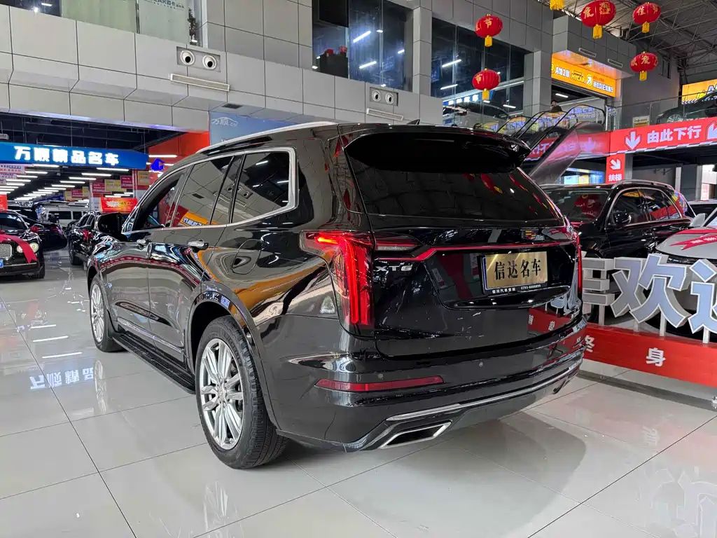 CADILLAC XT6 2022