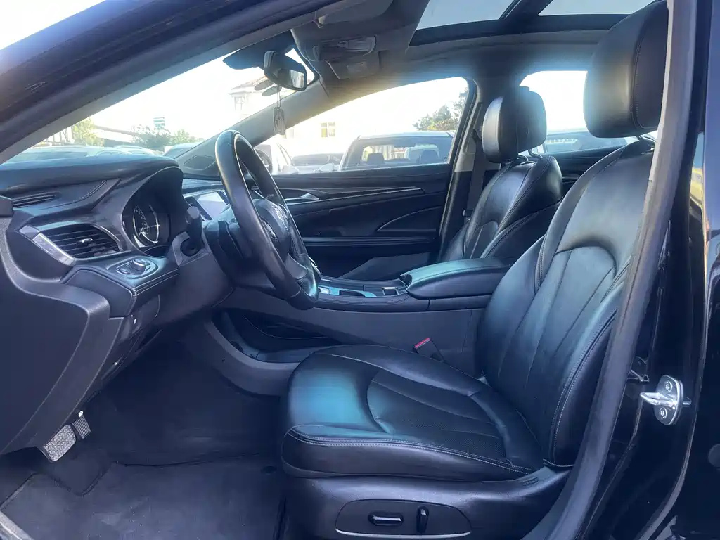 BUICK LACROSSE 2018
