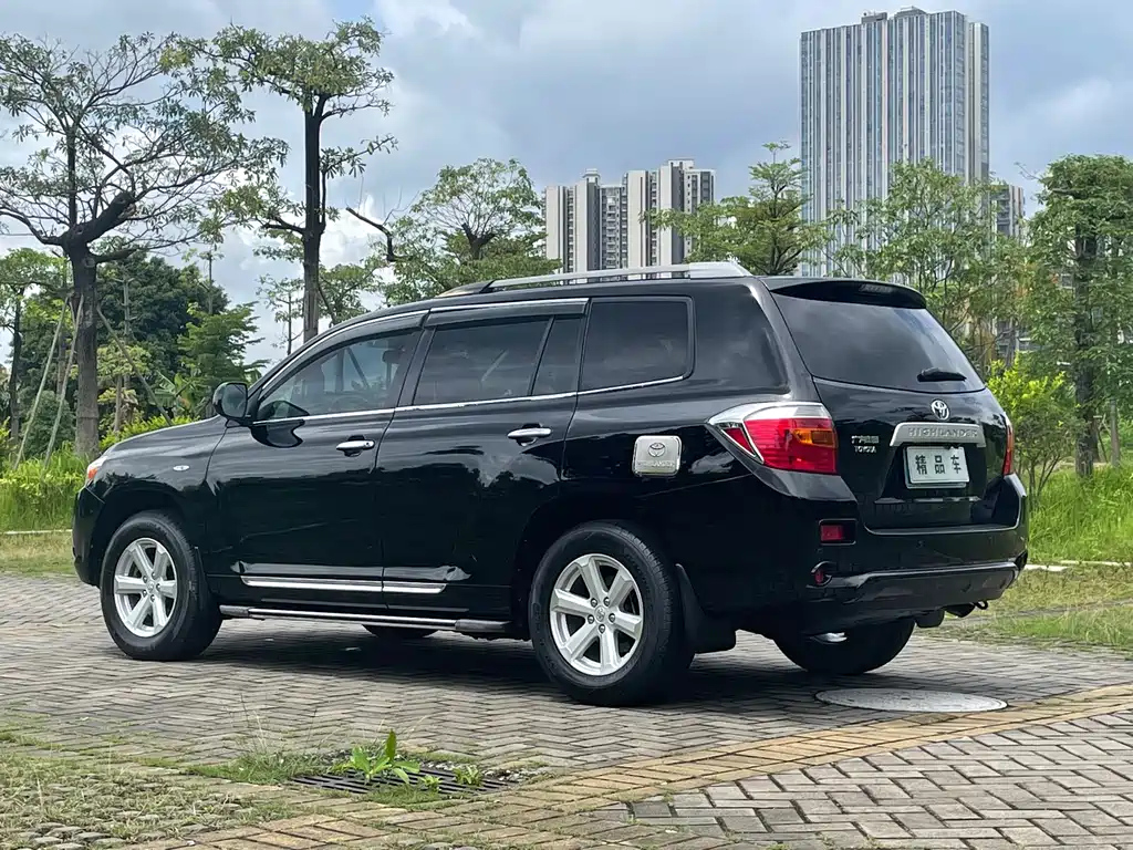 TOYOTA HIGHLANDER 2012