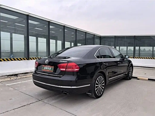 VOLKSWAGEN PASSAT 2014