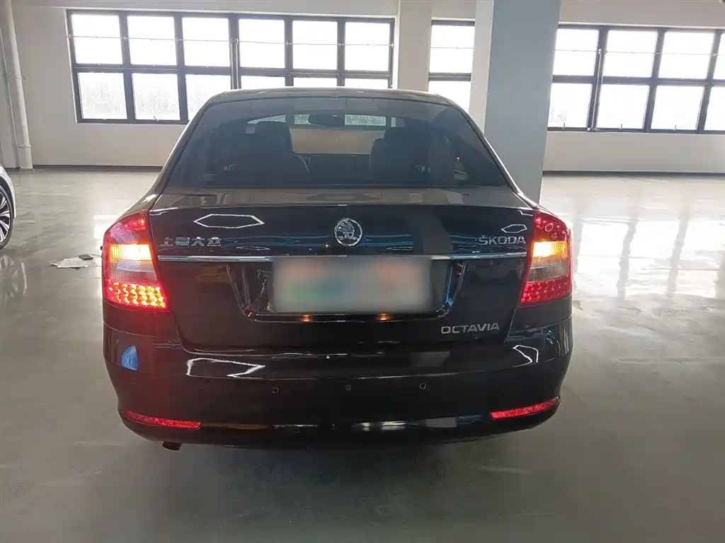 SKODA OCTAVIA 2014