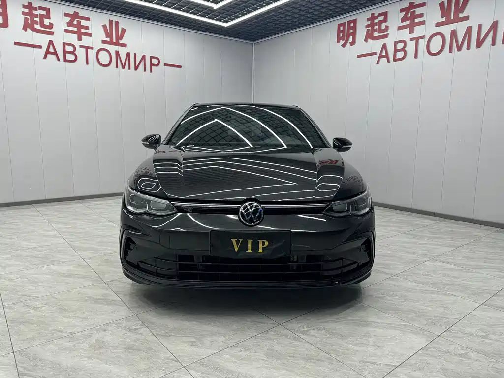 VOLKSWAGEN GOLF 2021