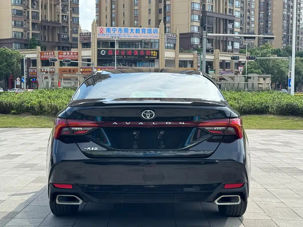 TOYOTA AVALON 2021