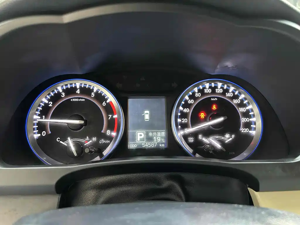 TOYOTA HIGHLANDER 2016