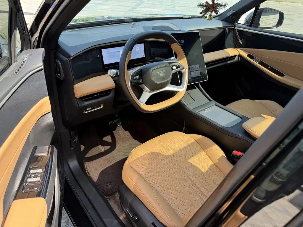 GEELY GALAXY GALAXY L7 2023