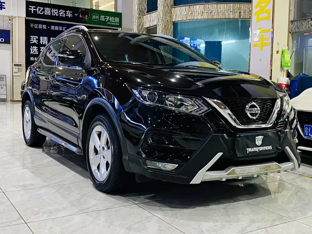 NISSAN QASHQAI 2019