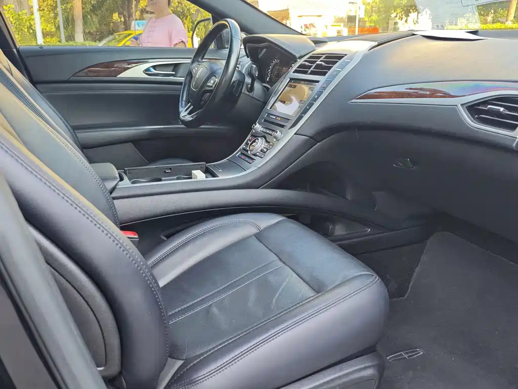 LINCOLN MKZ 2018