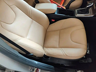 VOLVO V40 2017 YEAR CROSS COUNTRY T3 ELEGANT EDITION 2017