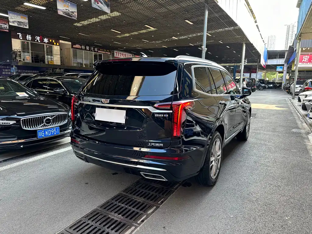 CADILLAC XT6 2022