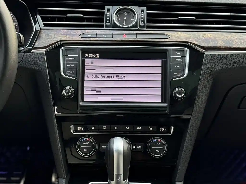 VOLKSWAGEN MAGOTAN 2017