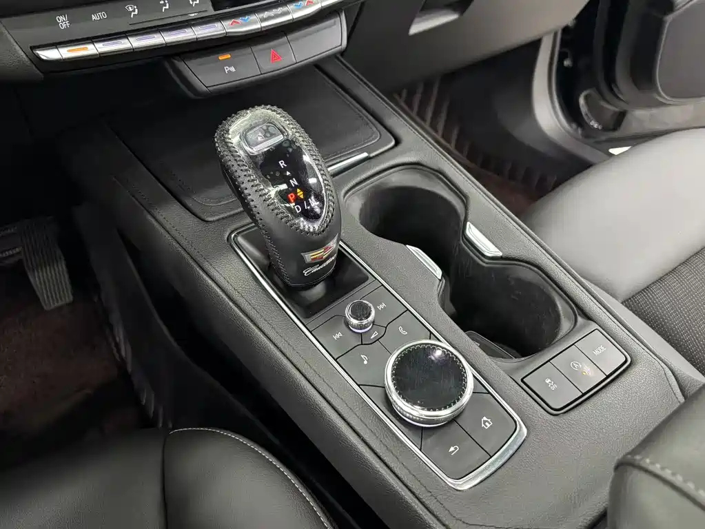 CADILLAC XT4 2020