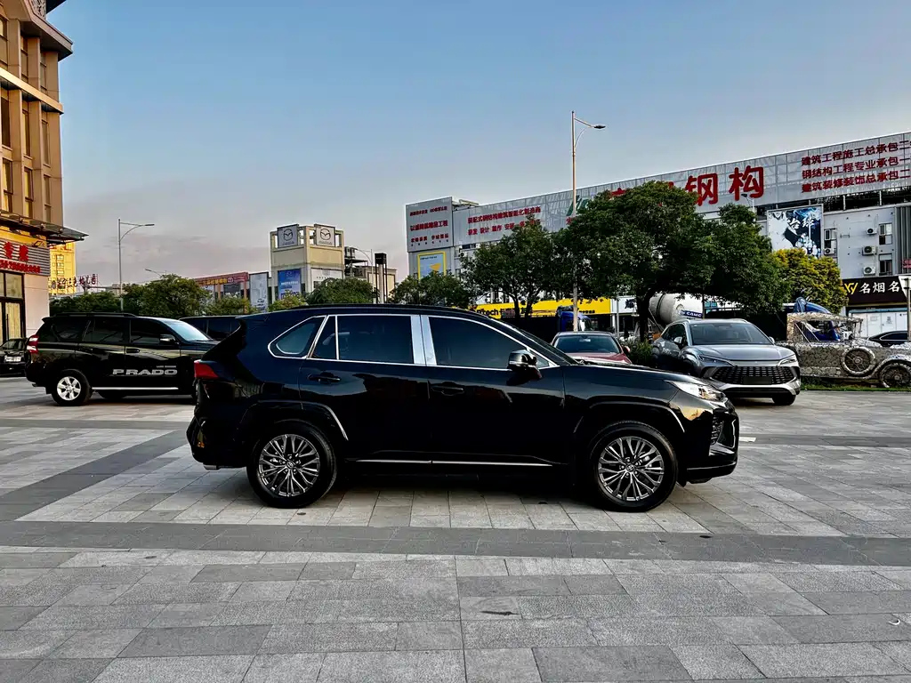 TOYOTA WILDLANDER 2025