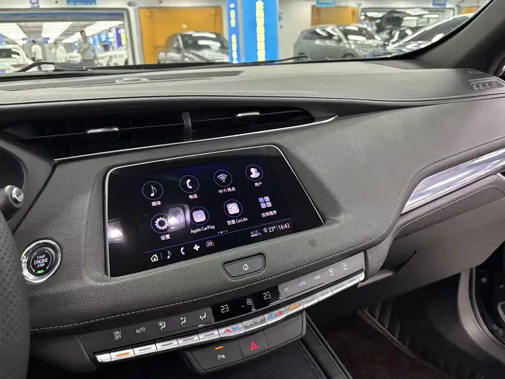 CADILLAC XT4 2020