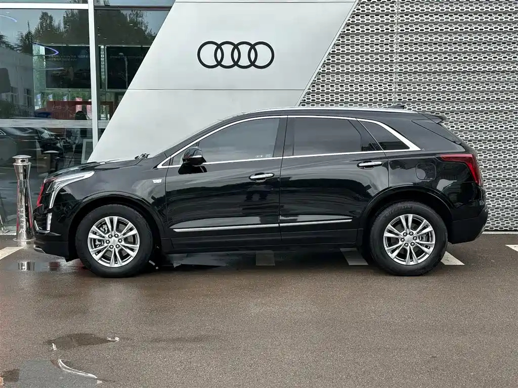 CADILLAC XT5 2023