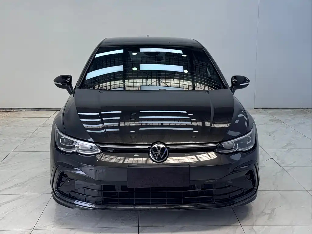VOLKSWAGEN GOLF 2021