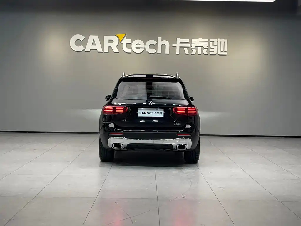 MERCEDES BENZ GLB 2024