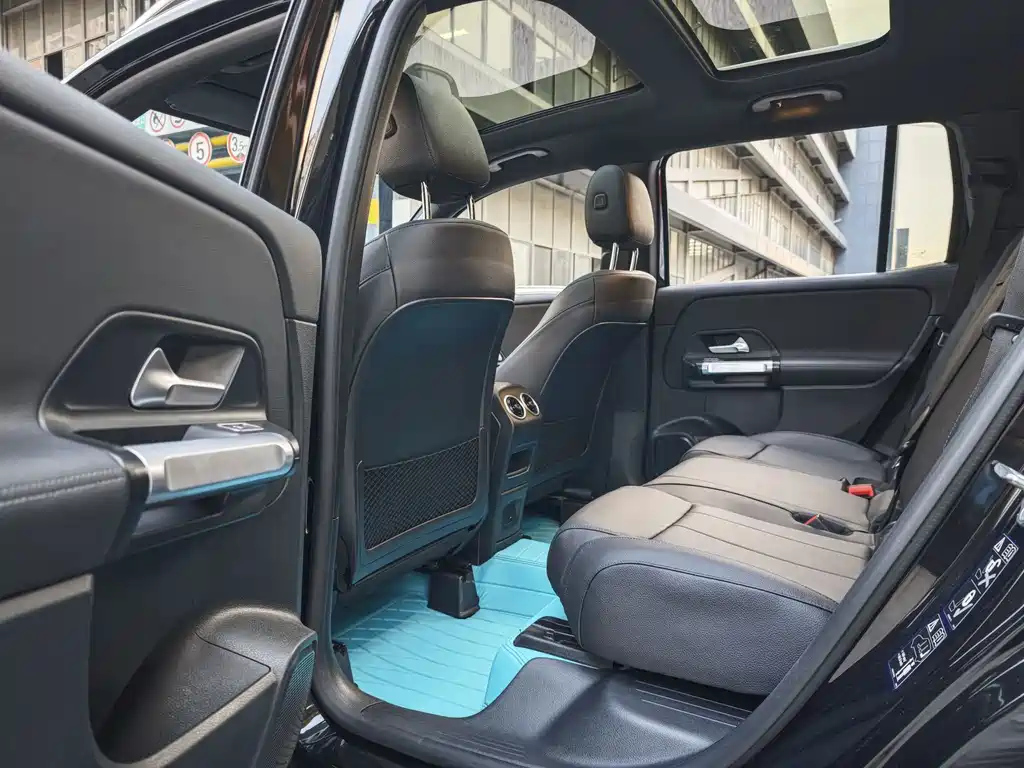 MERCEDES BENZ GLB 2022