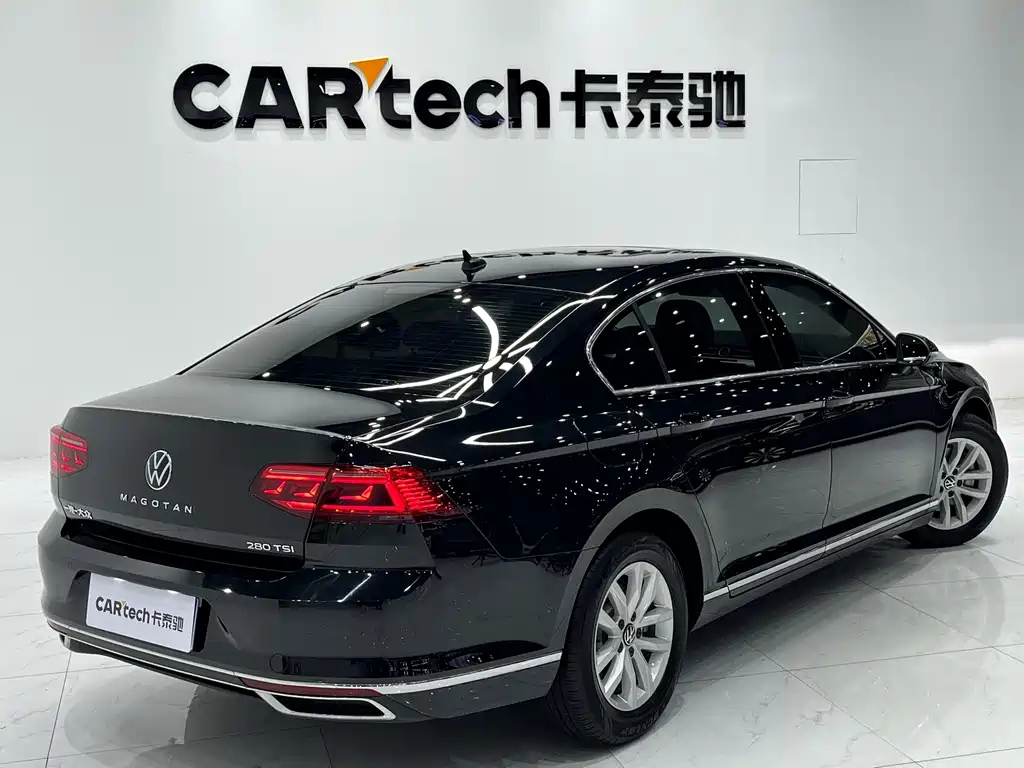 VOLKSWAGEN MAGOTAN 2020
