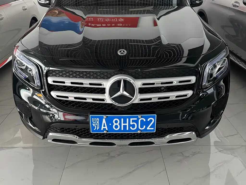 MERCEDES BENZ GLB 2023