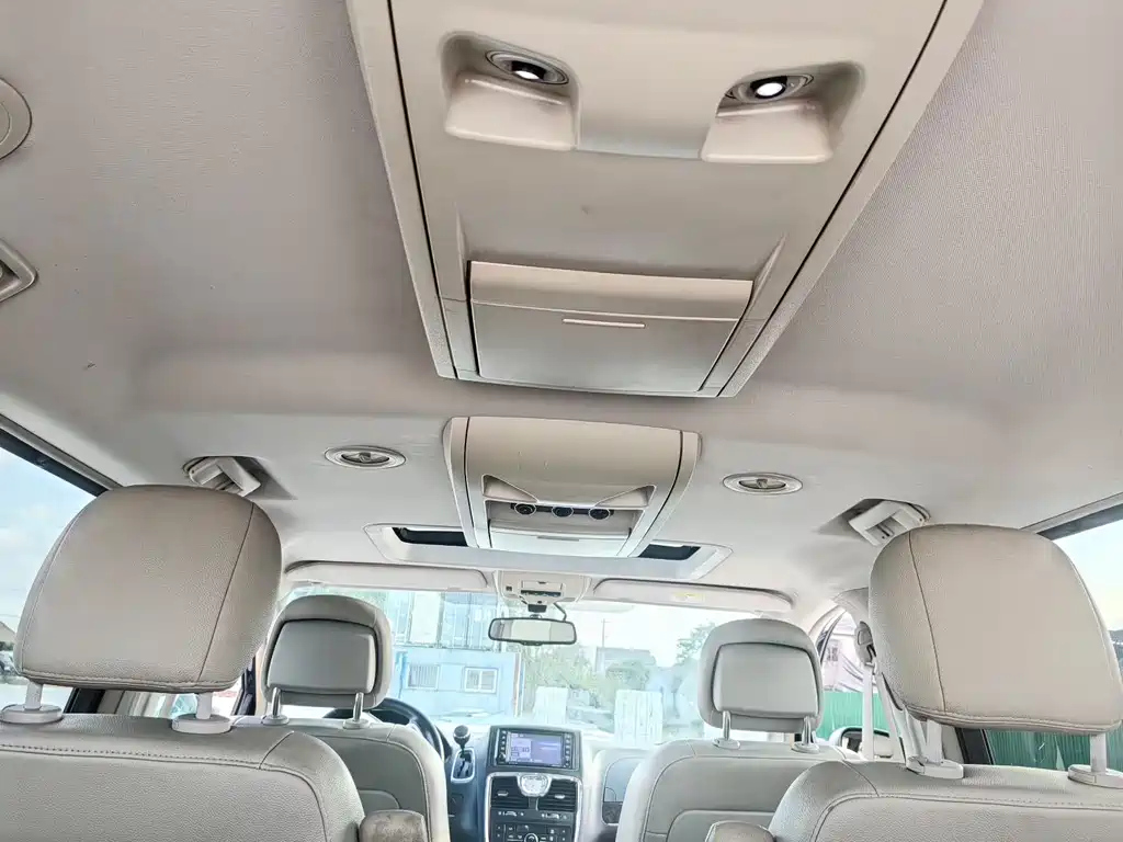 CHRYSLER BIG 捷龙 IMPORT 2015