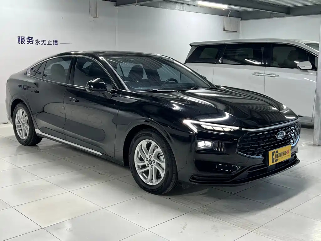 FORD MONDEO 2023