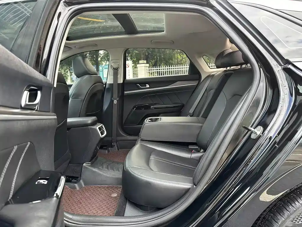 KIA K5 2022