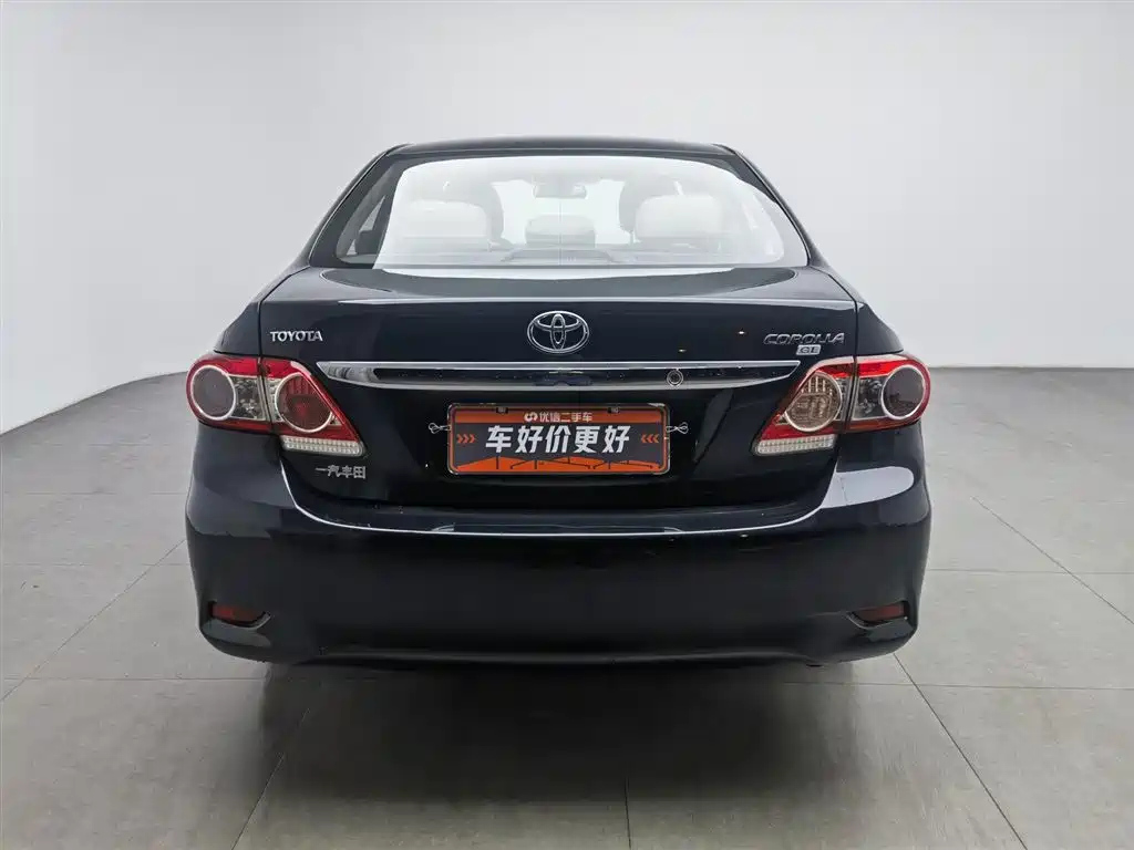 TOYOTA COROLLA 2013