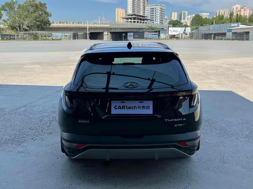 HYUNDAI TUCSON 2023