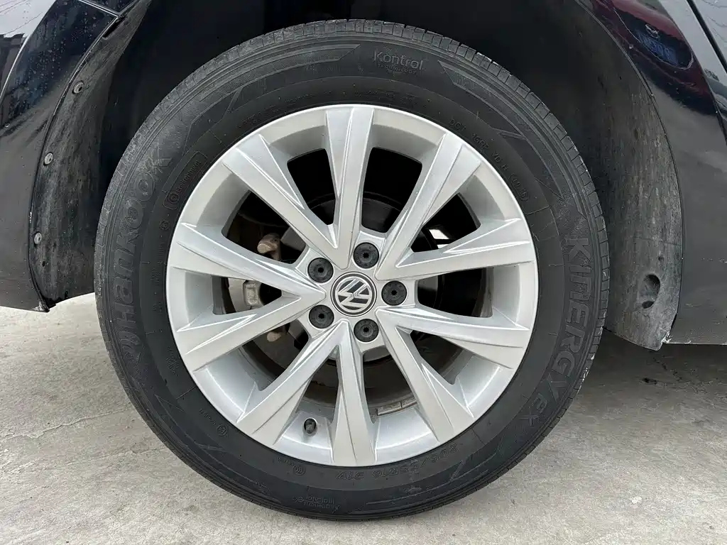 VOLKSWAGEN LAVIDA 2018